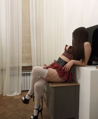 С мной ты сможешь окунуться в мир страсти и наслаждения. Я обладаю креативностью и всегда готова испытать новые приключения. Мои услуги разнообразны — от классического секса до ролевых игр и фетиша. Ты можешь посмотреть мои фото, чтобы увидеть, насколько я сексуальна. Мои клиенты остаются довольными и всегда хотят вернуться ко мне снова. Живу в Москве и с удовольствием встречаю гостей в моей уютной квартире. Давай встретимся и погрузимся в океан наслаждения! 😘🔥 Инна
