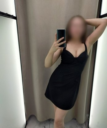 🌟 Со мной ты откроешь неведомые грани страсти и сексуальности. 💋 Мои услуги включают все, о чем ты мечтал: горячий оральный секс, экстазирующий анальный секс и пронзительный классический секс. 🔥 Также я люблю эксперименты и открыта для новых испытаний. 🌹 В моих сокровенных тайнах ты найдешь настоящее удовлетворение и безупречный релакс. 💞 Уверена, после нашей встречи ты останешься в полном восторге и захочешь вернуться ко мне снова. 📷 Фото 100% реальные. Оставь обо мне свой отзыв, чтобы я знала, насколько я сумела удовлетворить твои сокровенные желания. ✨ Жду милого гостя в Москве! 🌃 Евгения